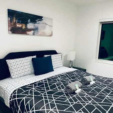 Spacious Entire Apartment With Free Parking Hollywood Exterior photo