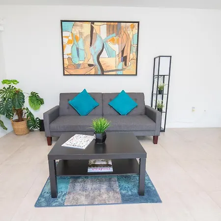 Spacious Entire Apartment With Free Parking Hollywood Exterior photo