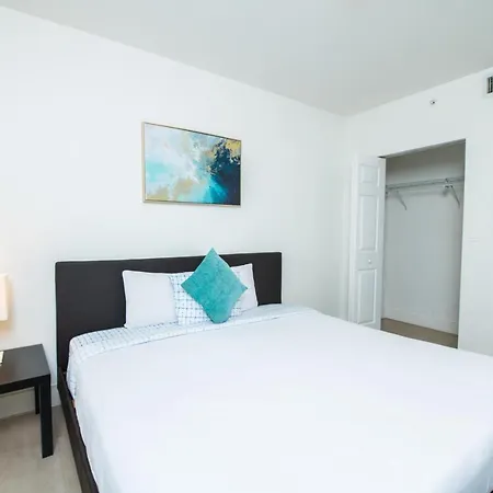 Spacious Entire Apartment With Free Parking Hollywood Exterior photo