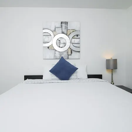 Spacious Entire Apartment With Free Parking Hollywood Exterior photo