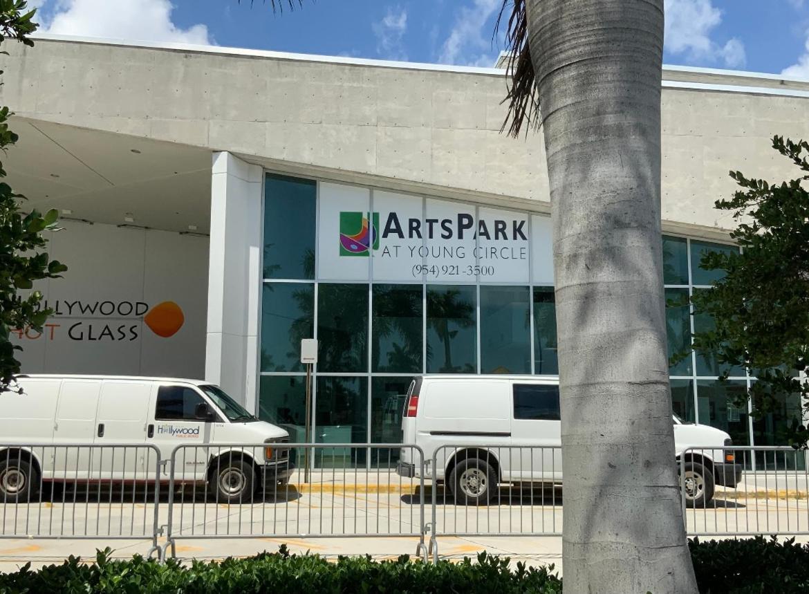 Spacious Entire With Free Parking *