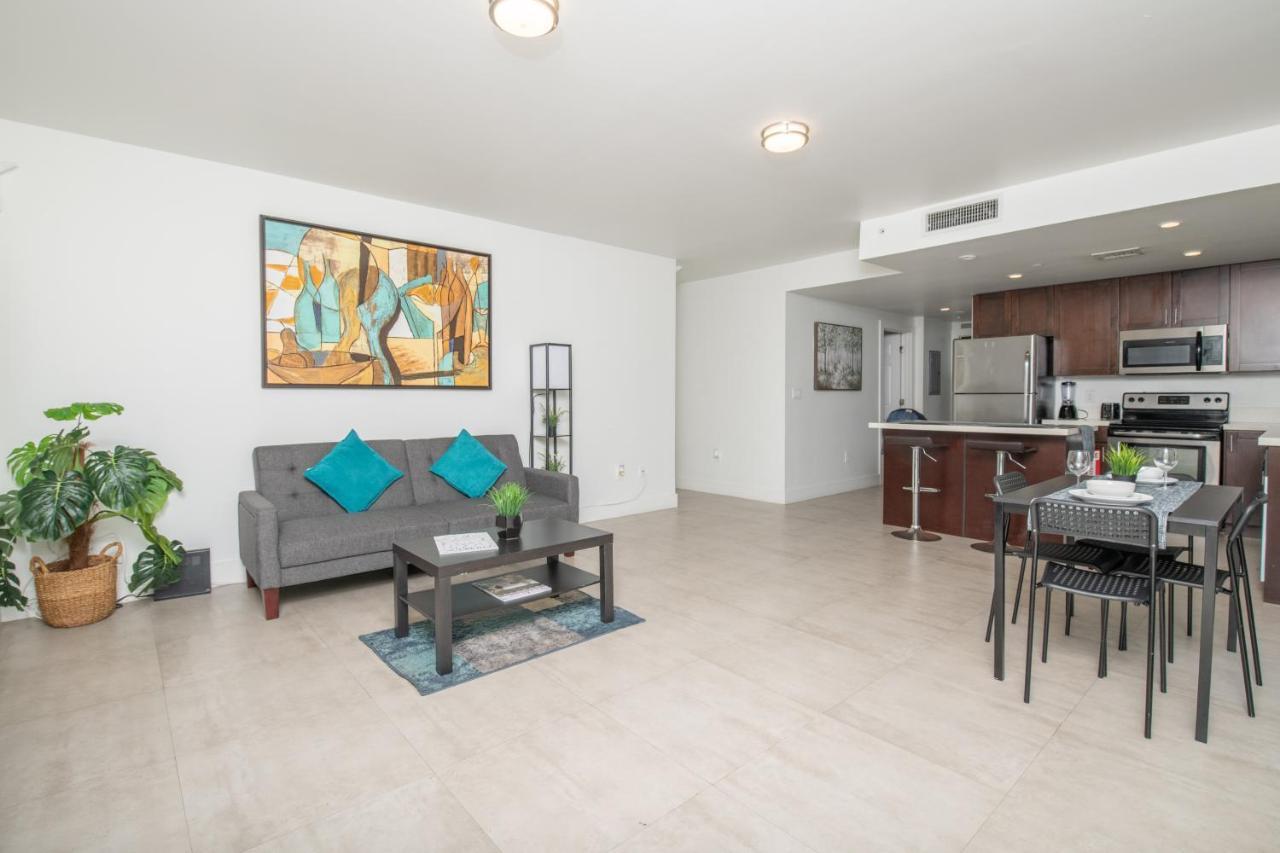 Spacious Entire With Free Parking Hollywood