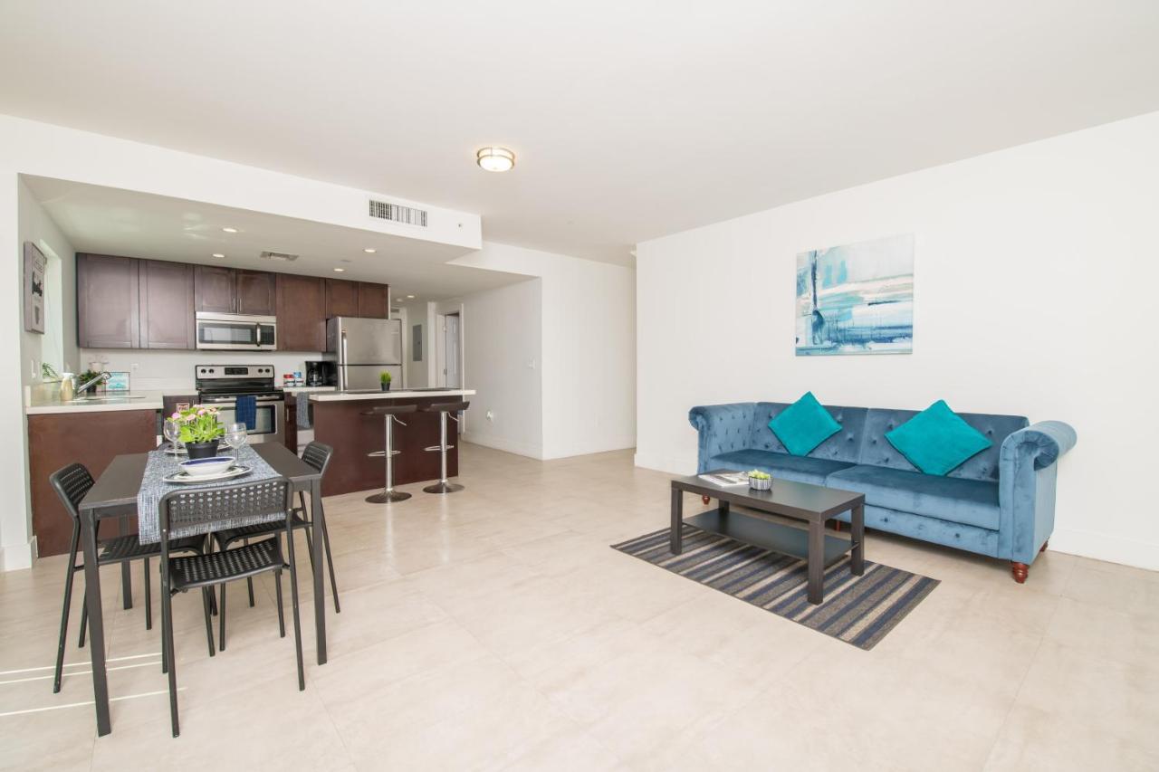 Spacious Entire With Free Parking Apartment Hollywood