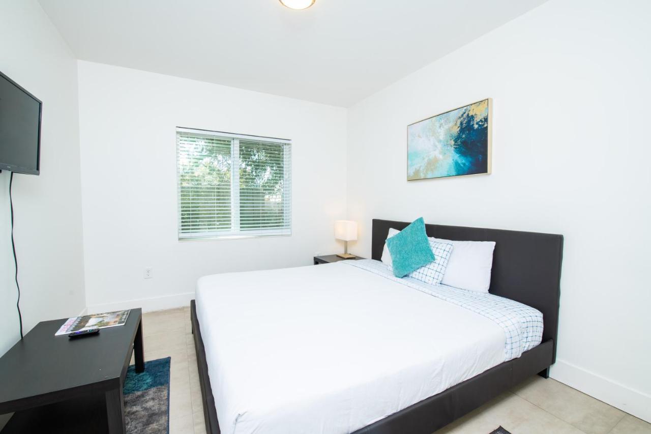 Spacious Entire With Free Parking * Hollywood