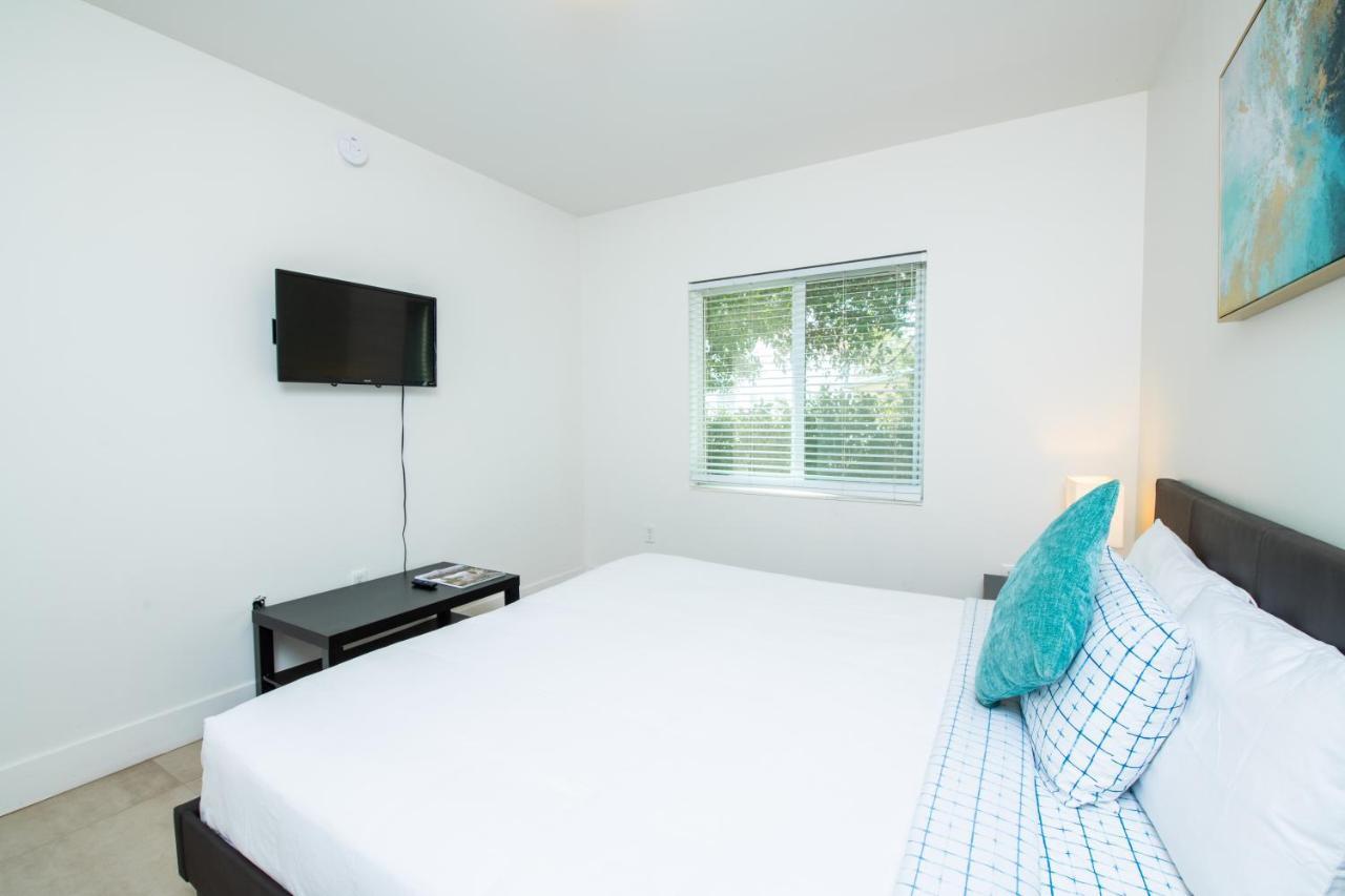 Spacious Entire With Free Parking * Hollywood