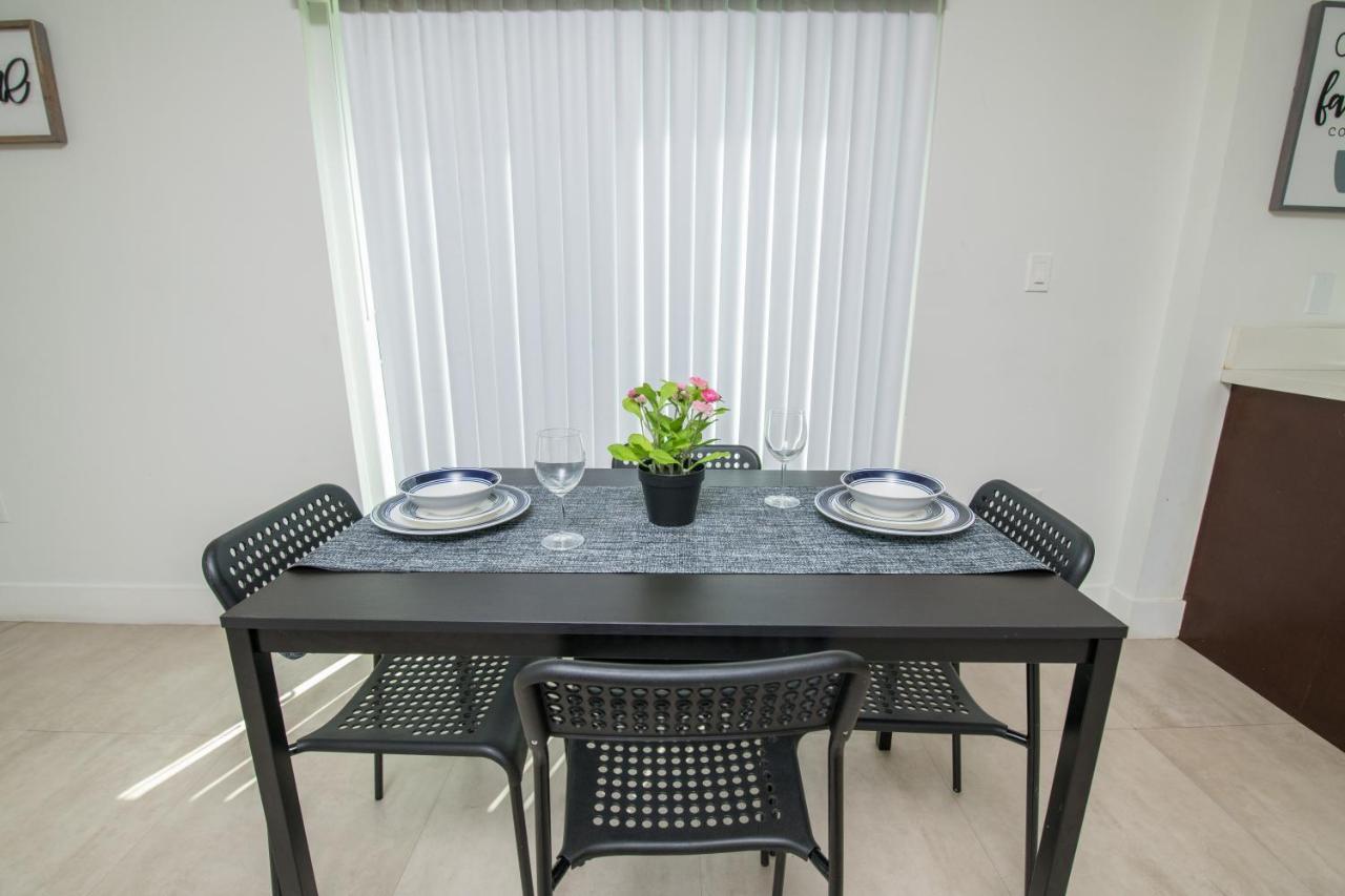 Spacious Entire With Free Parking Apartment