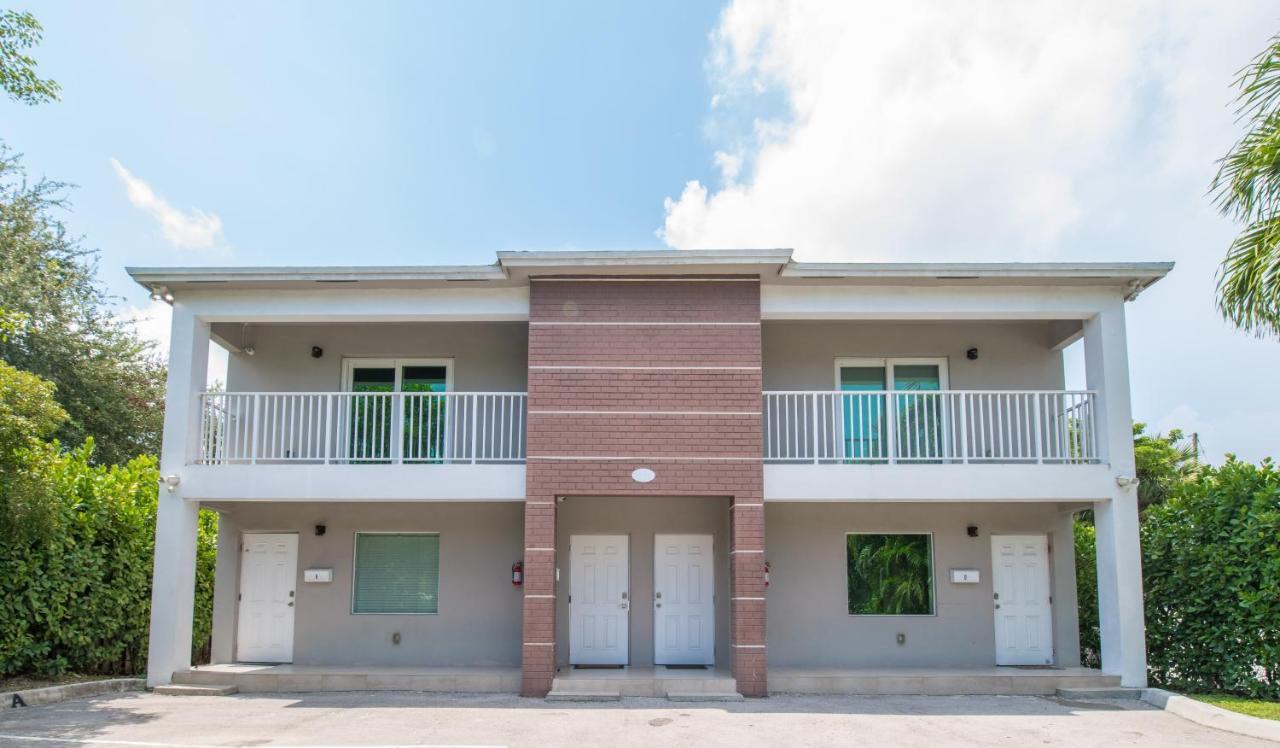 Spacious Entire With Free Parking * Hollywood
