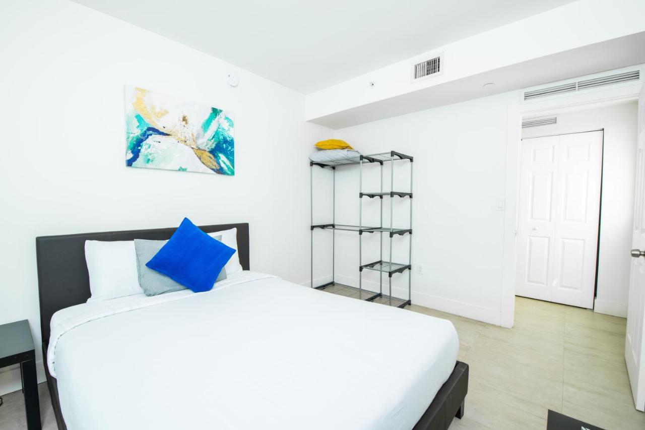 Spacious Entire With Free Parking Apartment
