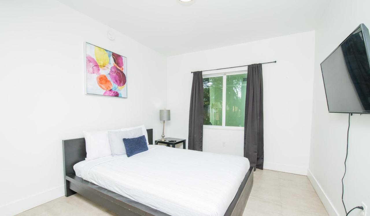 Spacious Entire With Free Parking Hollywood