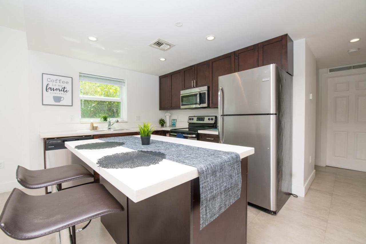 Spacious Entire With Free Parking * Hollywood